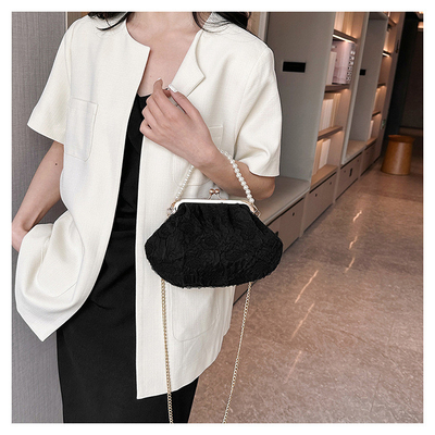 2024 NEW RETRO FAIRY SOLID COLOR SMALL BAG WHITE HAND HAND BAG PEARL 여자들의 직선 직물