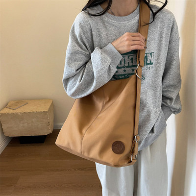 캔버스 TOTE BAG 스트리트 패션 대용량 어깨 가방 남성과 여성의 클래스 크로스 보디 가방 옷 가방 가방
