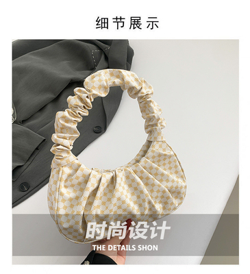 여성용 가방 트렌드 새로운 트렌드 INS 트렌드 모든 것 한 가지 어깨 가방 봄과 여름 패션 클라우드 폴드 가방