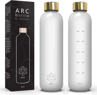 시간 표시가 있는 ARCANA 아크 물병 - 마실 시간이 있는 동기 부여 물병 - BPA 없는 얼음 플라스틱