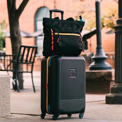 견고한 가방, 안티크러시 외부 망 압축 패널과 압축 벨트